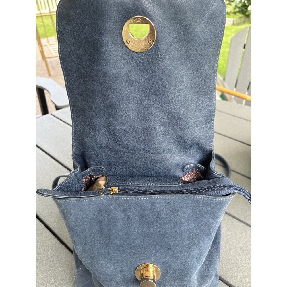 Moda Luxe Antoinette Blue Purse Backpack Suede Gold Tone Turn Lock FLAW - Picture 8 of 9